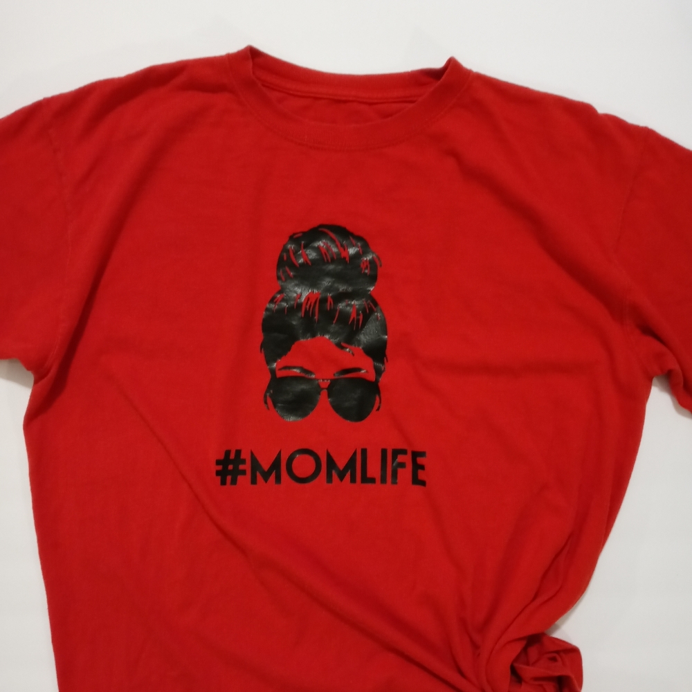 Customized T-shirts - Picture 2 of 4